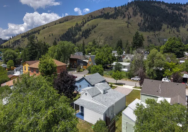 33rd image of 519 Iowa Ave, Missoula, MT 59802 | MLS# 30074253