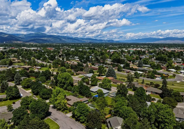 51st image of 3812 Bellecrest Dr, Missoula, MT 59801 | MLS# 30074007
