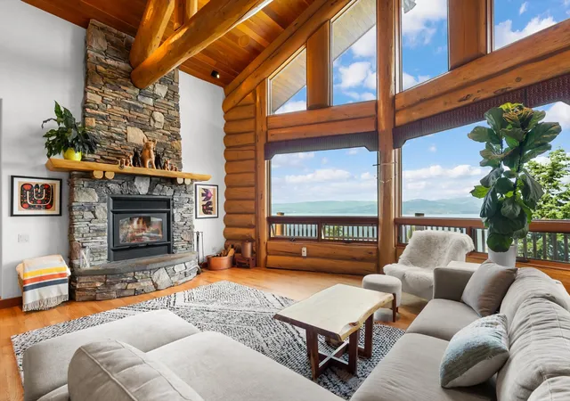 image of 16428 Sunset Heights Dr, Bigfork, MT 59911 | MLS# 30073603