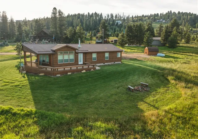 Homes for sale in Anaconda, MT | 6 Ruffing It Ln, Anaconda, MT 59711 | MLS# 30074043
