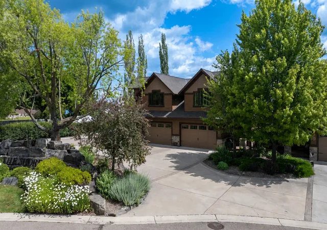 Homes for sale in Polson, MT | 202 Shoreline Dr #2, Polson, MT 59860 | MLS# 30074259