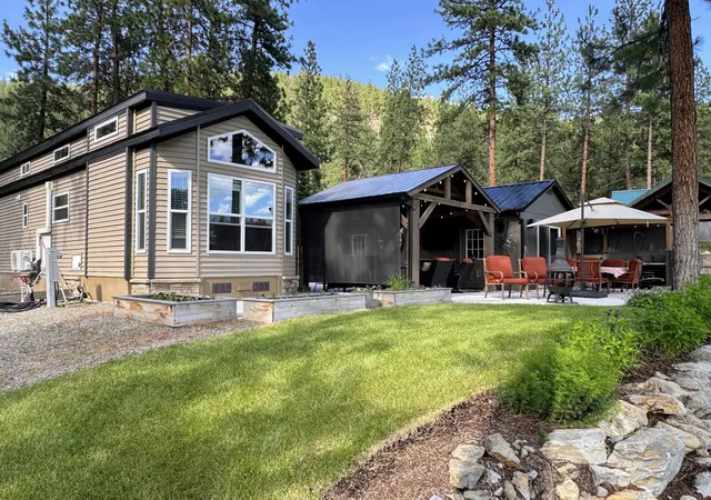 Homes for sale in Superior, MT | 380 Shyrock Loop, Superior, MT 59872 | MLS# 30074274