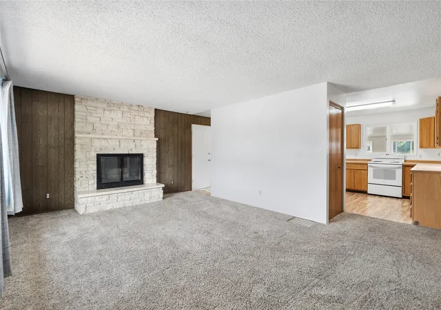 Homes for sale in Anaconda, MT | 423 Linden St, Anaconda, MT 59711 | MLS# 30074313