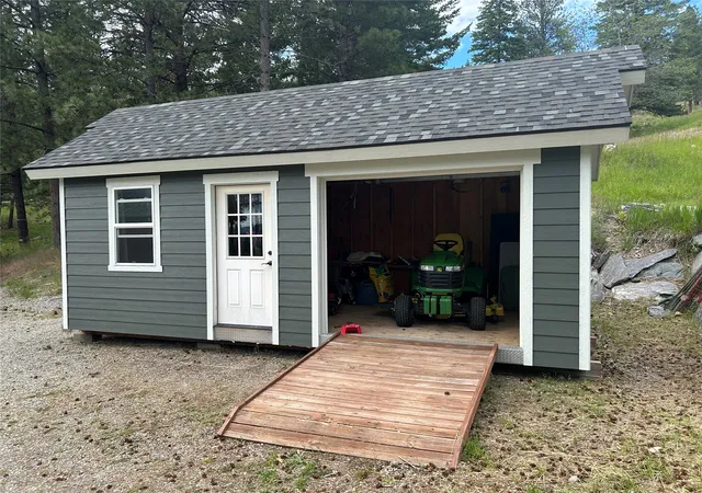 Photo 92 of Single family home for sale at 200 Badger Ln, Kalispell, MT 59901 | MLS# 30073111 | Listing updated on 2026-10-11