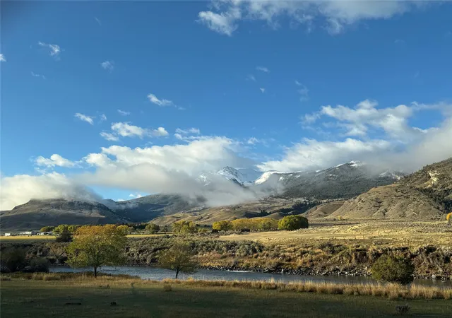 Homes for sale in Gardiner, MT | 521 Us Hwy 89 S, Gardiner, MT 59030 | MLS# 30074131