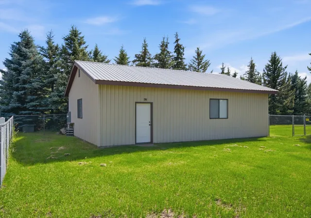 4th image of 185 Veteran Dr, Columbia Falls, MT 59912 | MLS# 30074369