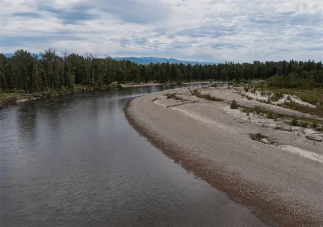 2nd image of 4182 Stevensville River Rd, Stevensville, MT 59870 | MLS# 30074306