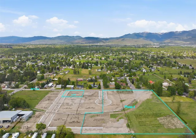 3rd image of 4005 North Ave W, Missoula, MT 59804 | MLS# 30073318