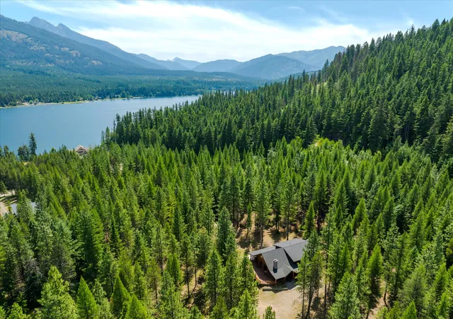 5th image of 2230 Westshore Dr, Troy, MT 59935 | MLS# 30074431