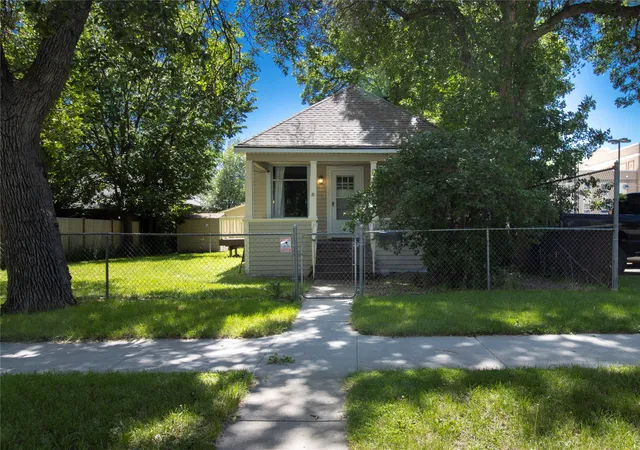 Photo 1 of Single family home for sale at 806 1st Avenue Sw, Great Falls, MT 59404 | MLS# 30074451 | Listing updated on 2026-07-10