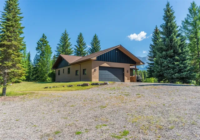 4th image of 1054 Rumble Creek Rd, Condon, MT 59826 | MLS# 30074353