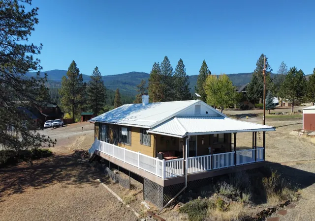 Photo 3 of Single family home for sale at 614 2nd Avenue N, Hot Springs, MT 59845 | MLS# 30074517 | Listing updated on 2026-07-25