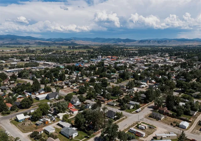 47th image of 705 N 4th St, Hamilton, MT 59840 | MLS# 30074500