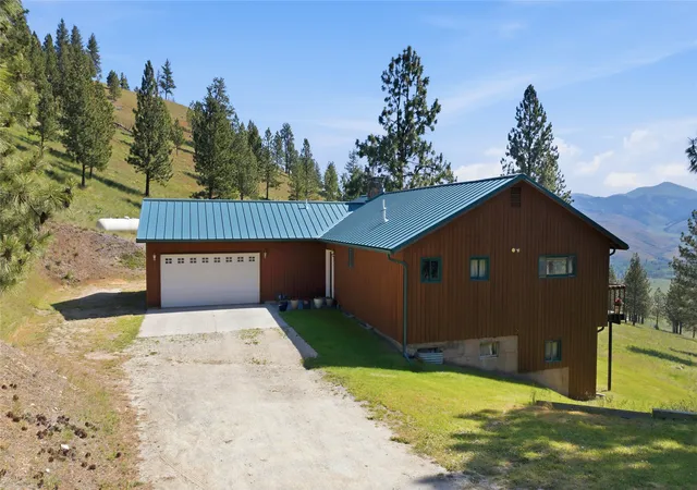 2nd image of 16545 Folsom Rd, Florence, MT 59833 | MLS# 30074557