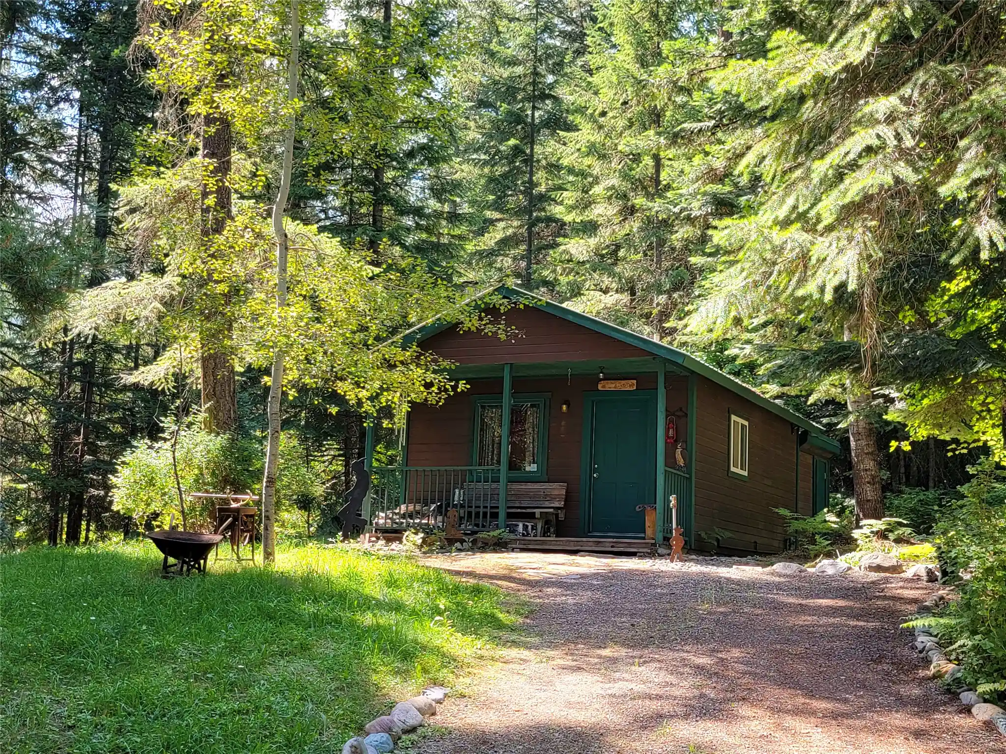 Photo 1 of Single family home for sale at 402 Whitepine Crk Rd, Trout Creek, MT 59874 | MLS# 30074646 | Listing updated on 2026-10-14