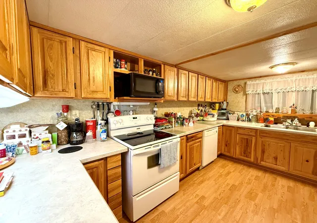 Homes for sale in Anaconda, MT | 412 Hauser St, Anaconda, MT 59711 | MLS# 30074708