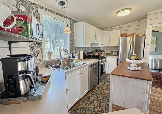 Photo 3 of Single family home for sale at 110 E Evergreen Dr, Kalispell, MT 59901 | MLS# 30074707 | Listing updated on 2026-08-28