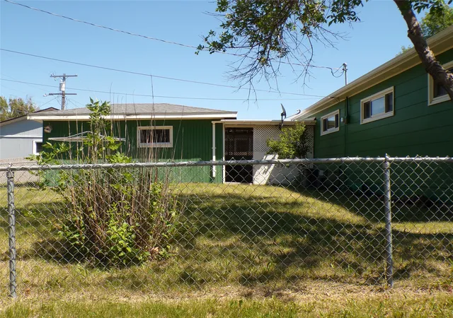 Photo 3 of Single family home for sale at 5301 4th Avenue S, Great Falls, MT 59405 | MLS# 30074738 | Listing updated on 2026-07-29