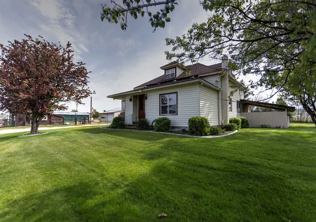 2nd image of 3552 Eastside Hwy, Stevensville, MT 59870 | MLS# 30074753