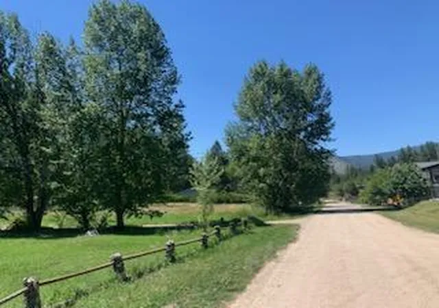Homes for sale in Alberton, MT | 105 Parkway Dr, Alberton, MT 59820 | MLS# 30074780
