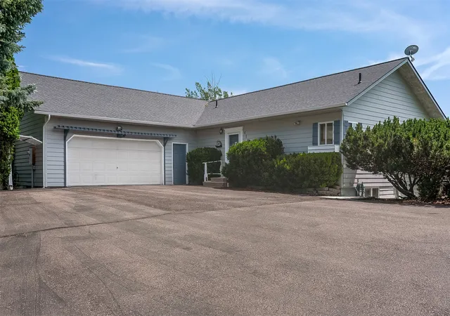 3rd image of 41057 Terrace Cir, Polson, MT 59860 | MLS# 30074809