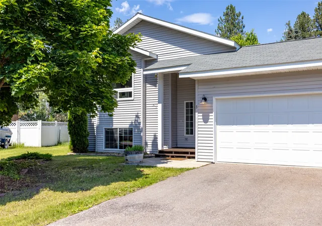 2nd image of 5 Darlene Rd, Columbia Falls, MT 59912 | MLS# 30074762
