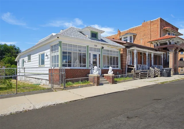 2nd image of 737 Maryland Ave, Butte, MT 59701 | MLS# 30074926