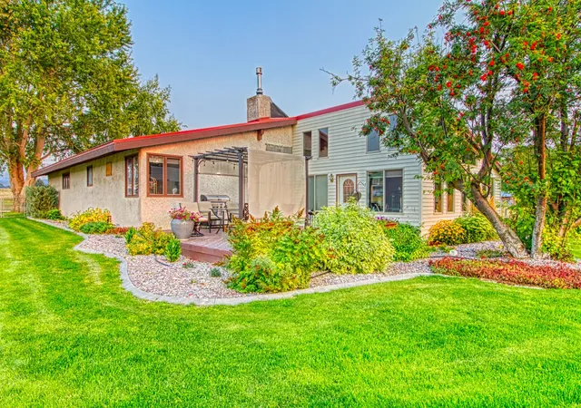 1st image of 1235 Arrow Horse Ln, Corvallis, MT 59828 | MLS# 30074934