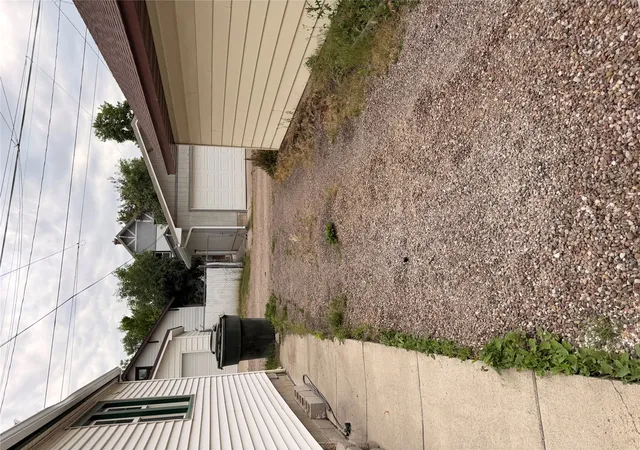 Photo 4 of Single family home for sale at 412 16th Street N, Great Falls, MT 59401 | MLS# 30074855 | Listing updated on 2026-08-03