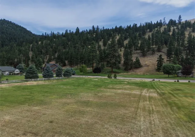3rd image of 12196 Cowcatcher Dr, Lolo, MT 59847 | MLS# 30074787