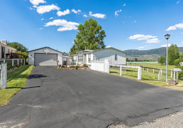 Homes for sale in Butte, MT | 1447 Sunrise Ln, Butte, MT 59701 | MLS# 30074838