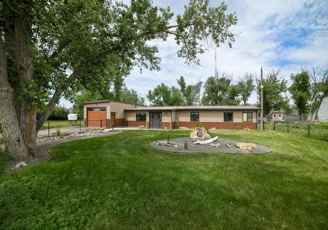 1st image of 1029 Suburban Dr, Great Falls, MT 59404 | MLS# 30074918