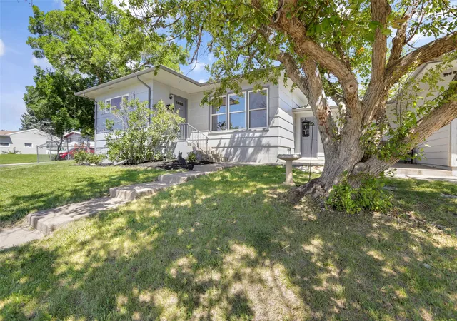 3rd image of 1001 11Th St Nw, Great Falls, MT 59404 | MLS# 30071517