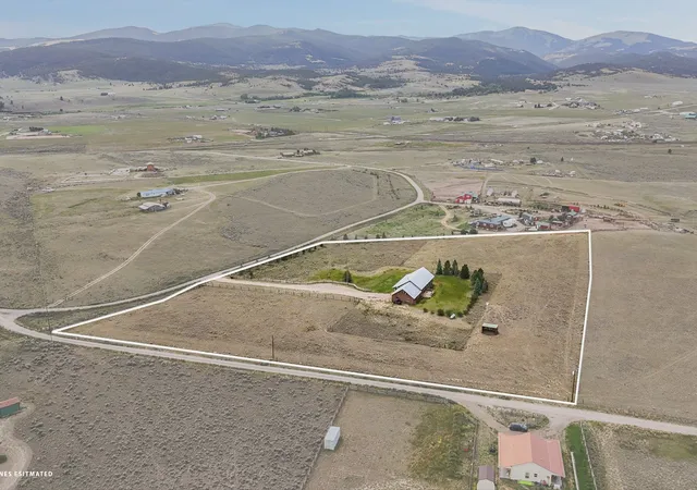 Homes for sale in Helena, MT | 5824 Racehorse Loop, Helena, MT 59602 | MLS# 30074375