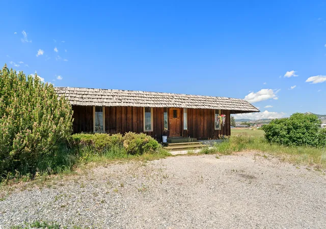 1st image of 390 Holmes Ave, Butte, MT 59701 | MLS# 30075075