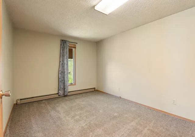 5th image of 390 Holmes Ave, Butte, MT 59701 | MLS# 30075075