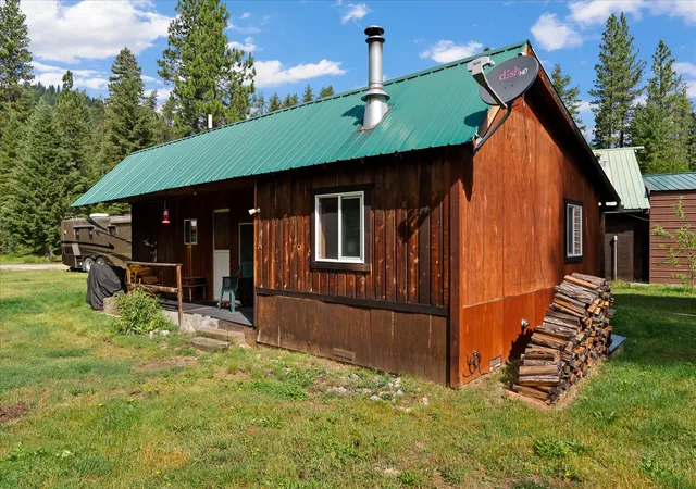 Homes for sale in Saint Regis, MT | 180 Cabin City Loop, Saint Regis, MT 59866 | MLS# 30074963