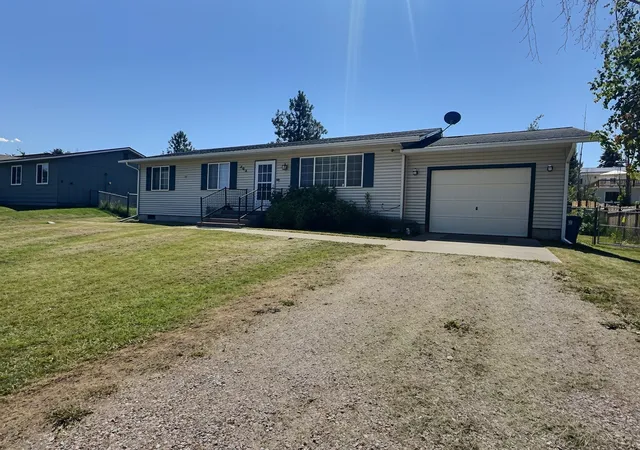 2nd image of 305 19th Ave W, Polson, MT 59860 | MLS# 30075070