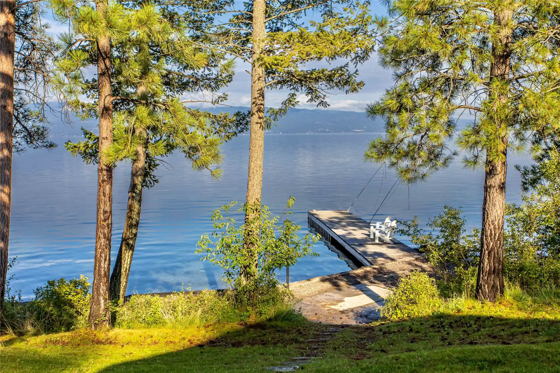 Photo 1 of Single family home for sale at 338 Flathead Lodge Rd, Bigfork, MT 59911 | MLS# 30074573 | Listing updated on 2026-10-27