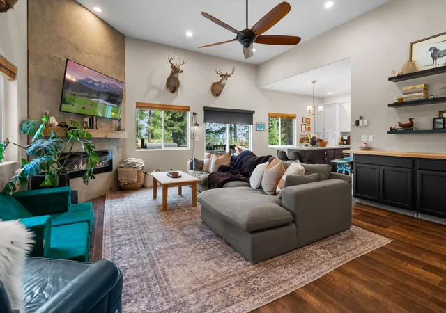 4th image of 81 Grandview Ter, Lakeside, MT 59922 | MLS# 30075053