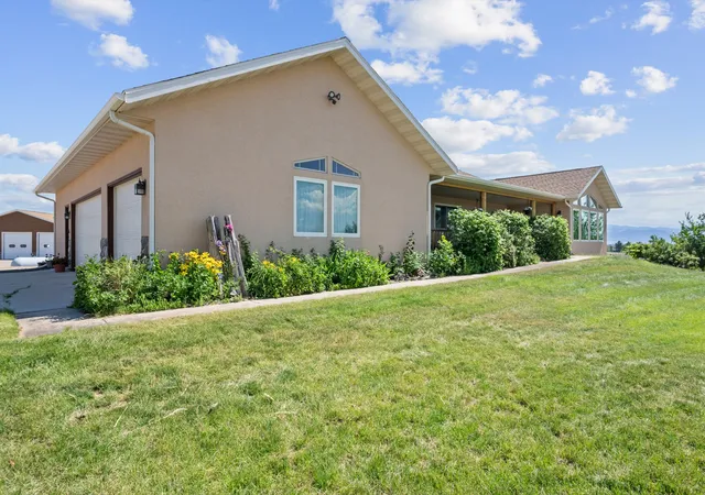 Homes for sale in Helena, MT | 4561 Hillcrest Ct, Helena, MT 59602 | MLS# 30075126