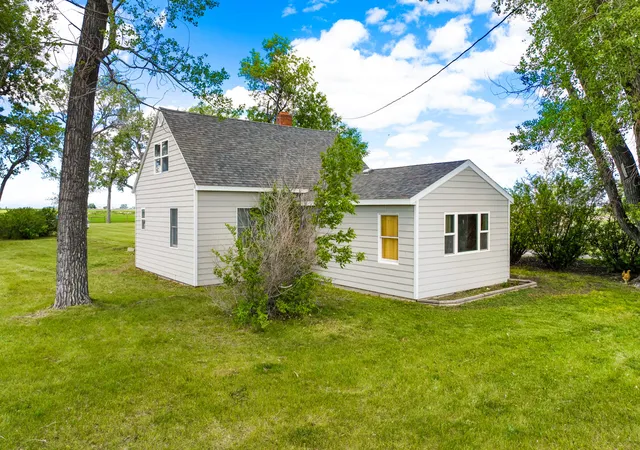 Photo 3 of Single family home for sale at 860 Mt Hwy 431, Fairfield, MT 59436 | MLS# 30074641 | Listing updated on 2026-07-17