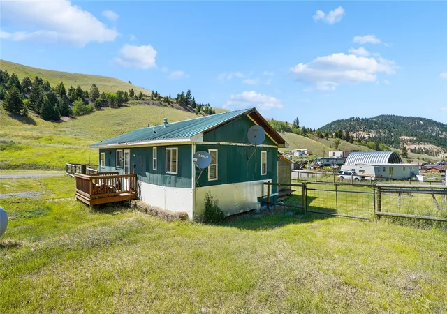 Photo 3 of Manufactured home for sale at 311 Wickes Rd, Jefferson City, MT 59638 | MLS# 30075105 | Listing updated on 2026-07-21