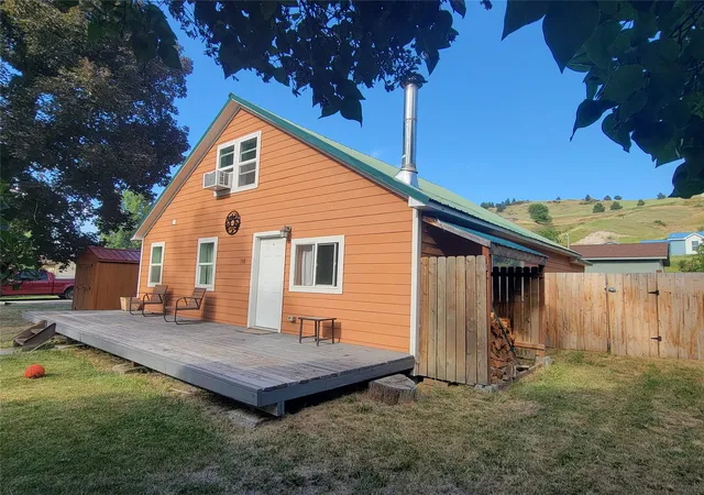 Homes for sale in Plains, MT | 108 W Blake St, Plains, MT 59859 | MLS# 30075211