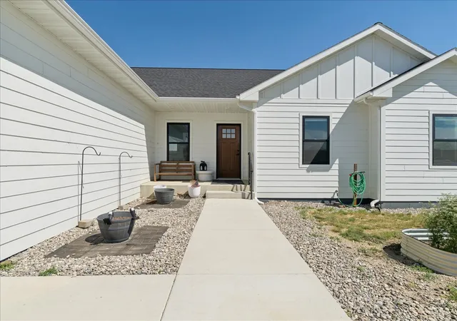 Homes for sale in Choteau, MT | 1002 4th Ln Ne, Choteau, MT 59422 | MLS# 30075177