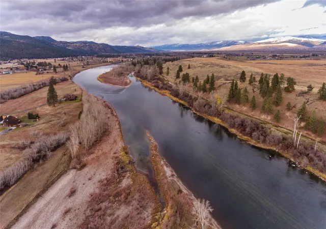 26th image of 9555 Royal Coachman Dr, Missoula, MT 59808 | MLS# 30075170