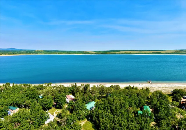 31st image of 14 S Shore Duck Rd, Babb, MT 59411 | MLS# 30075178