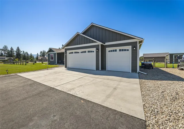 3rd image of 51 Kaycee Wy, Stevensville, MT 59870 | MLS# 30075213