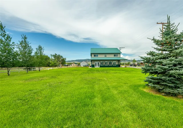 2nd image of 5 W Main St, White Sulphur Springs, MT 59645 | MLS# 30075076