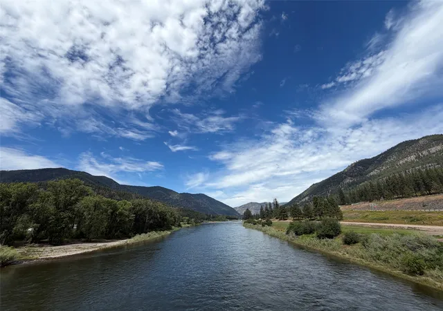 36th image of 106 3rd St, Alberton, MT 59820 | MLS# 30075334
